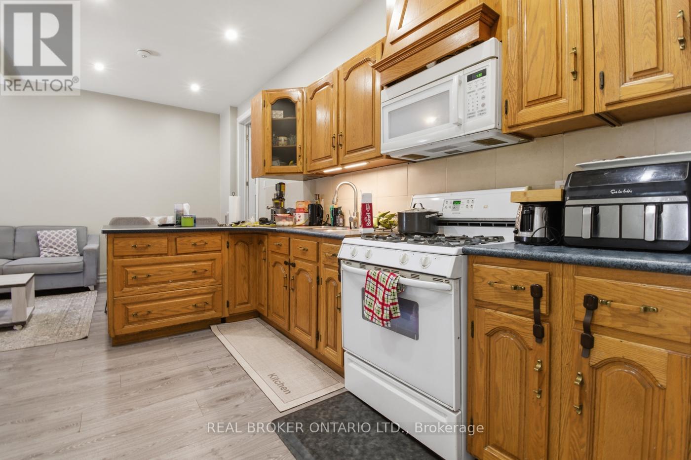256 Lincoln Street, Welland, Ontario  L3B 4N1 - Photo 14 - X13125466