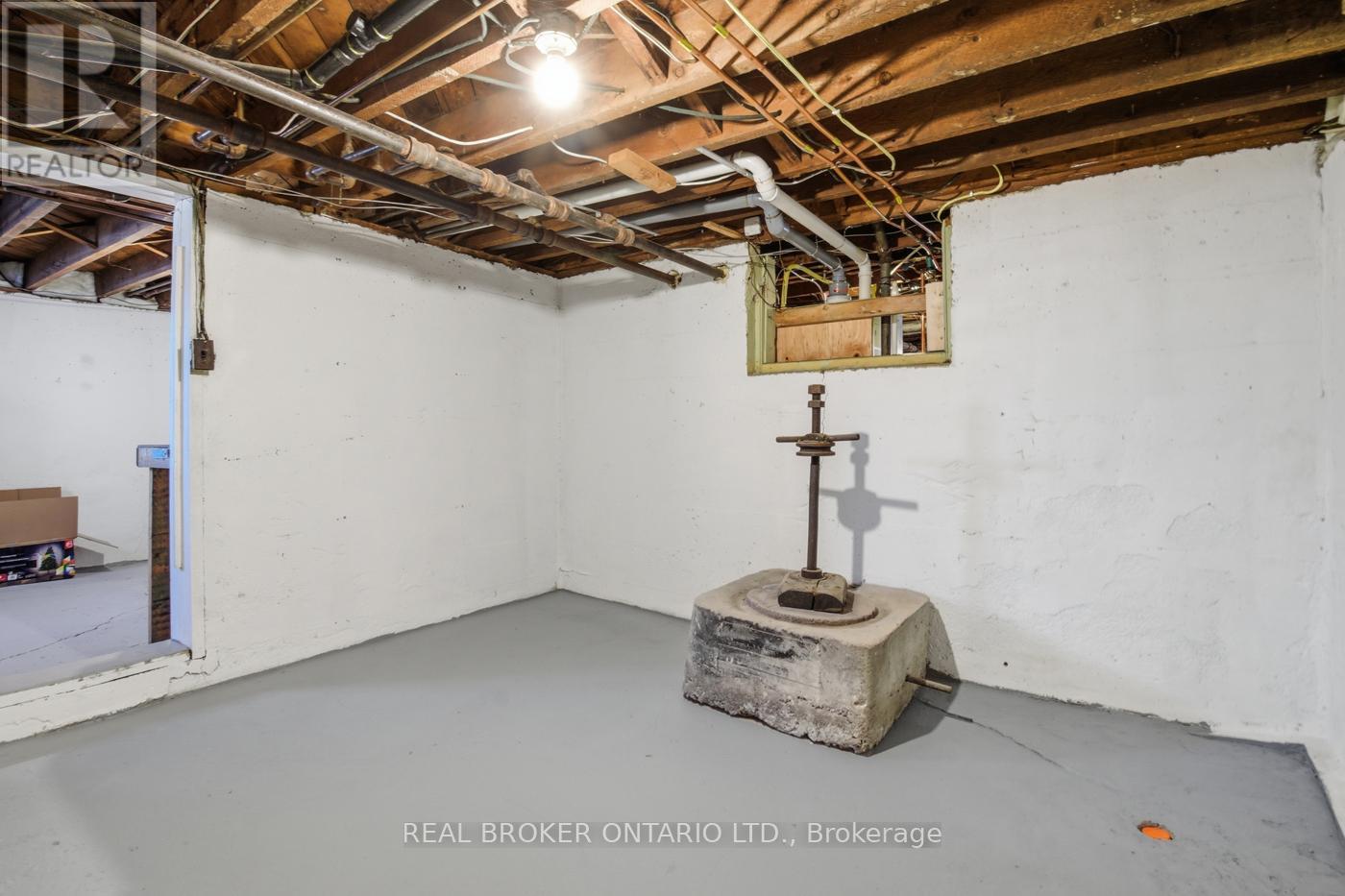 256 Lincoln Street, Welland, Ontario  L3B 4N1 - Photo 29 - X13125466