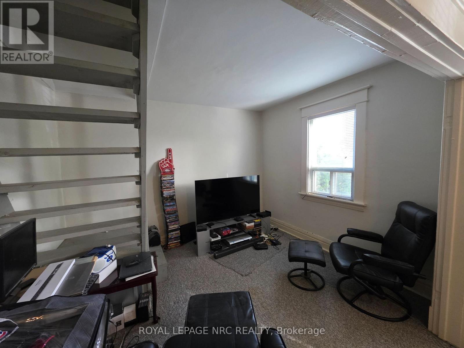 39 Manchester Avenue, St. Catharines, Ontario  L2R 1N9 - Photo 8 - X13127642