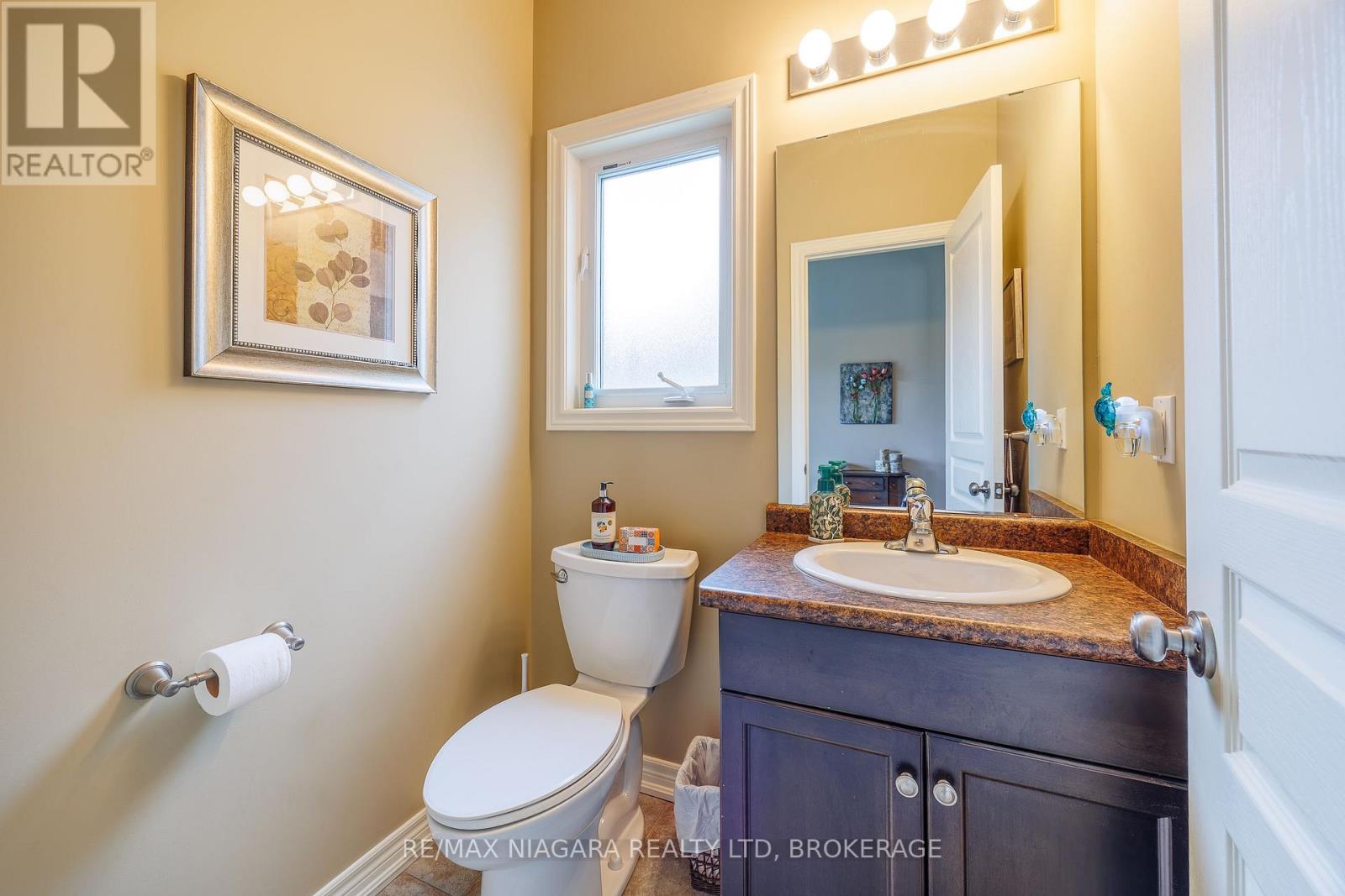 5744 Jake Crescent, Niagara Falls, Ontario  L2H 1S7 - Photo 4 - X13127844