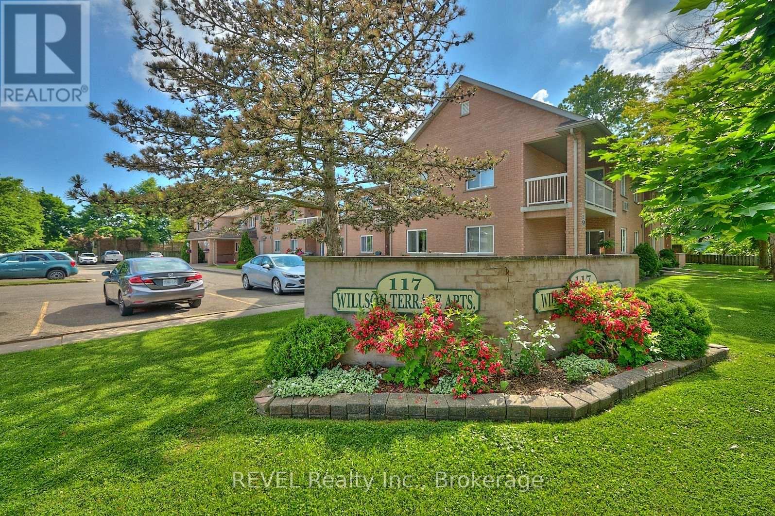 19 - 117 Willson Road, Welland, Ontario  L3C 2T4 - Photo 1 - X13132510