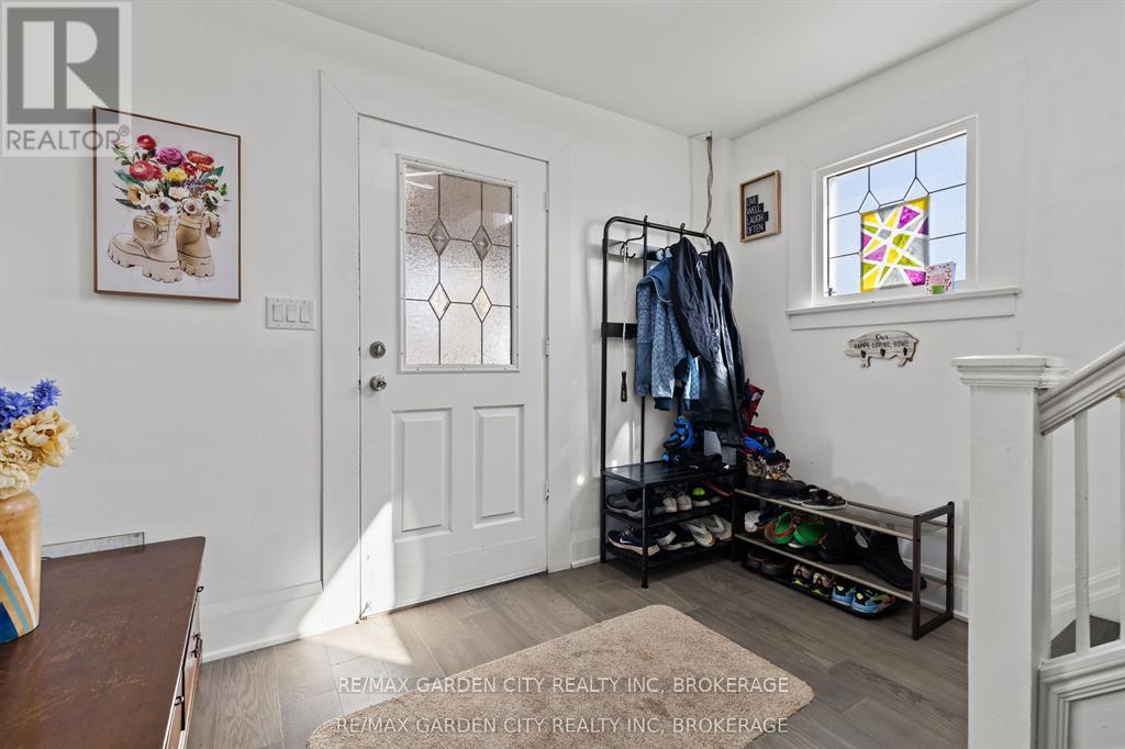 997 Niagara Stone Road, Niagara-On-The-Lake, Ontario  L0S 2J0 - Photo 16 - X13134234