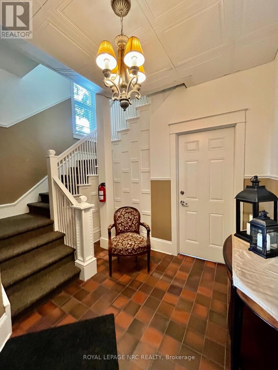 56 West Street, Port Colborne, Ontario  L3K 4C8 - Photo 2 - X13134542