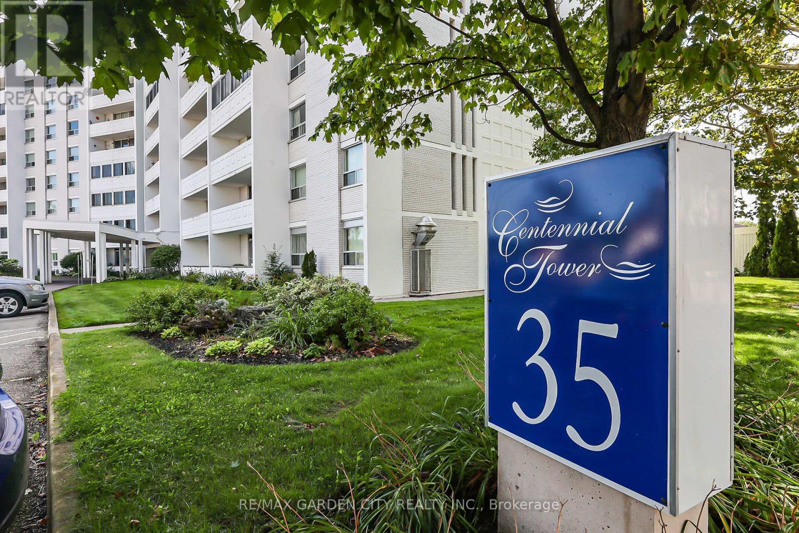 106 - 35 Towering Heights Boulevard, St. Catharines, Ontario  L2T 3G8 - Photo 1 - X13139046