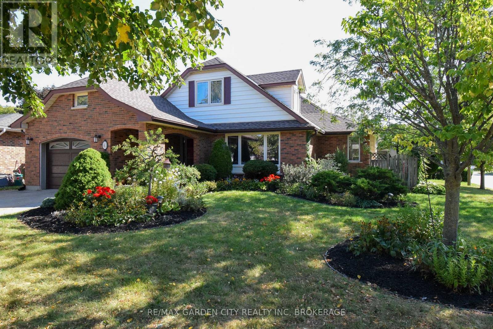 40 Belair Drive, St. Catharines, Ontario  L2N 6X9 - Photo 1 - X13148904