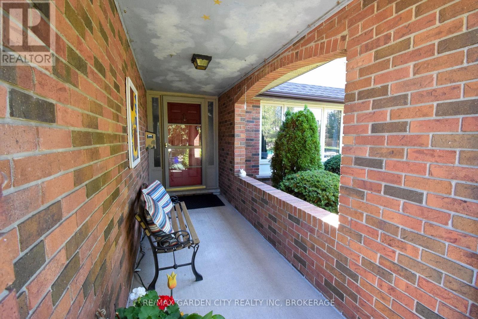 40 Belair Drive, St. Catharines, Ontario  L2N 6X9 - Photo 6 - X13148904