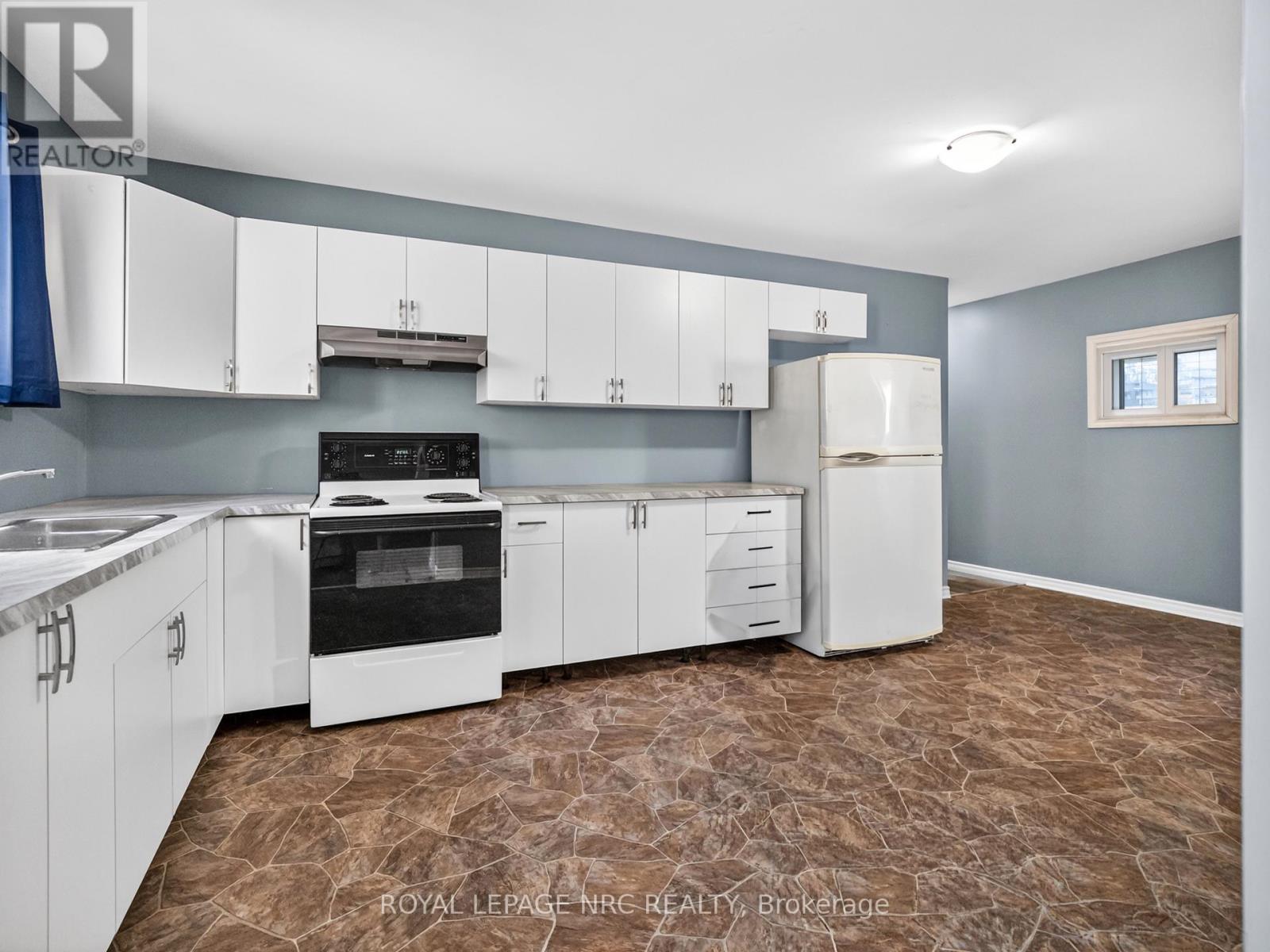 478 East Main Street, Welland, Ontario  L3B 3X6 - Photo 6 - X13155552