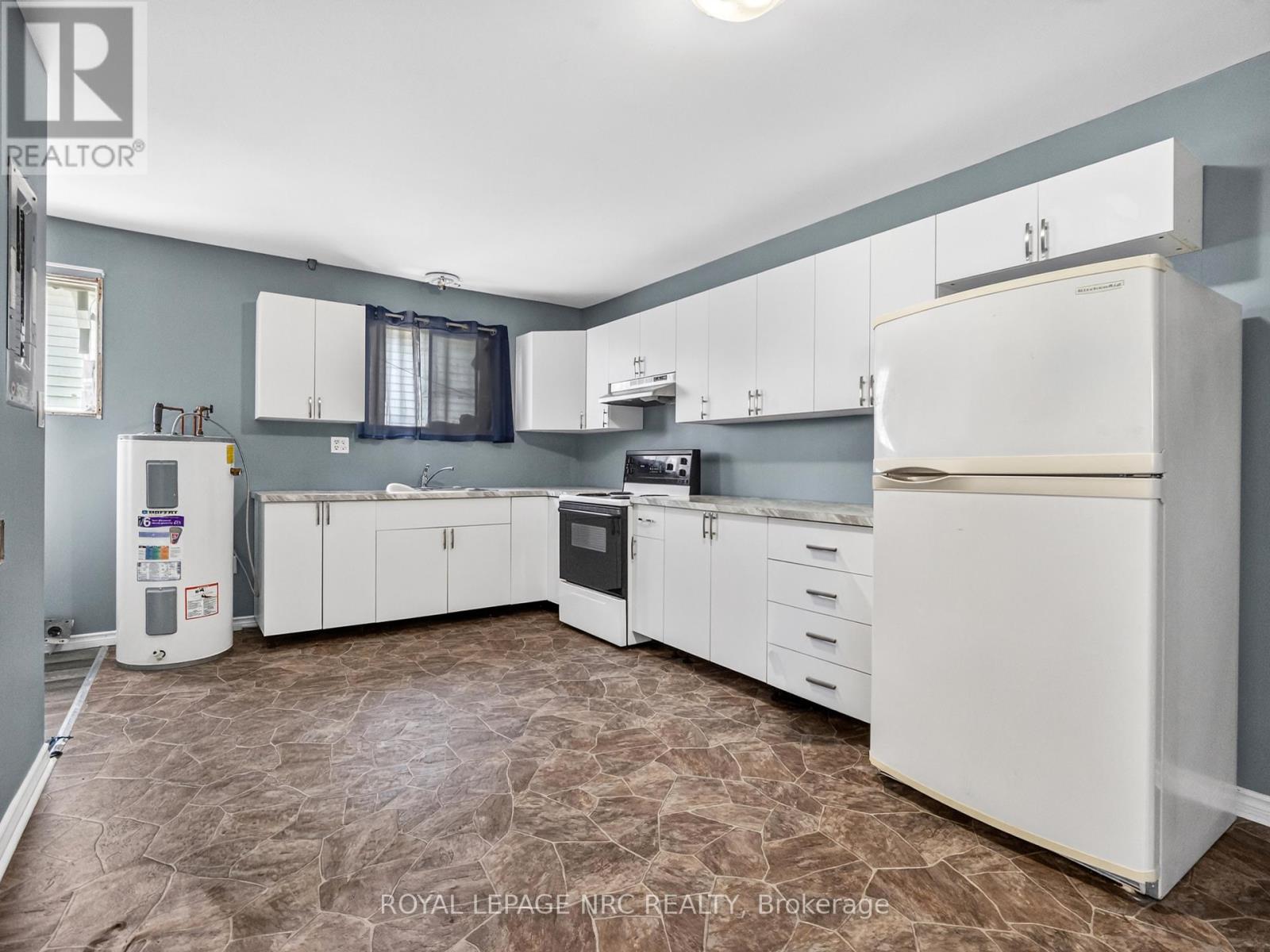 478 East Main Street, Welland, Ontario  L3B 3X6 - Photo 7 - X13155552