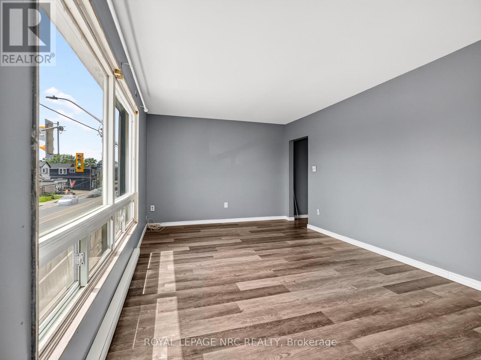 478 East Main Street, Welland, Ontario  L3B 3X6 - Photo 9 - X13155552