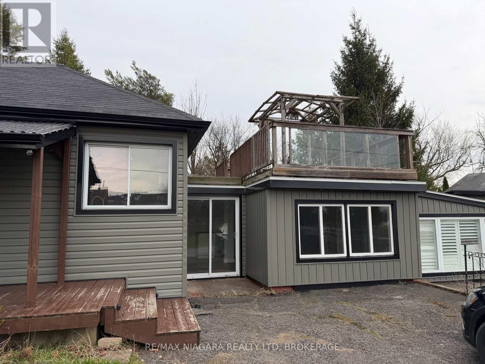 43 Marlatts Road, Thorold, Ontario  L2V 1N5 - Photo 3 - X13155884