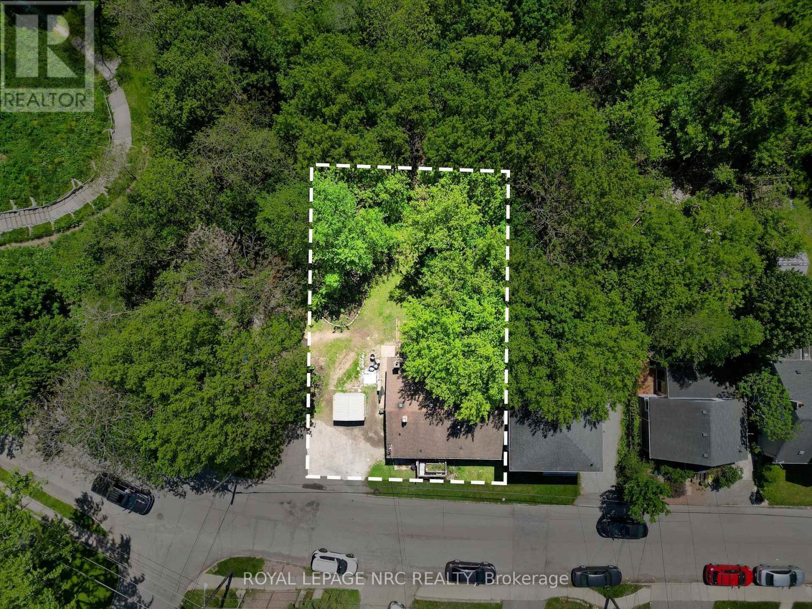 27 Gale Crescent, St. Catharines, Ontario  L2R 3K8 - Photo 6 - X13155916