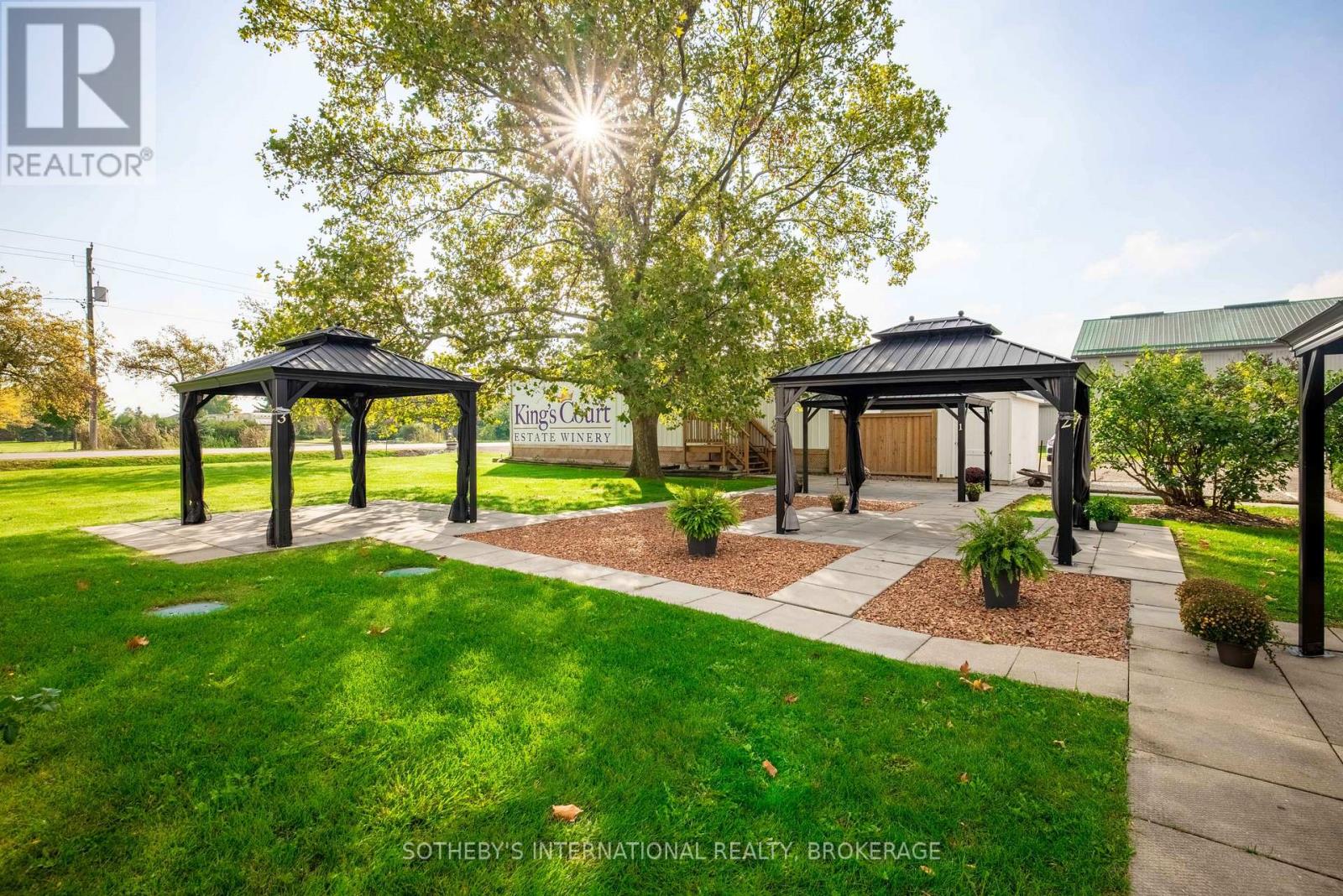 2083 Seventh Street, St. Catharines, Ontario  L2R 6P9 - Photo 4 - X13156024