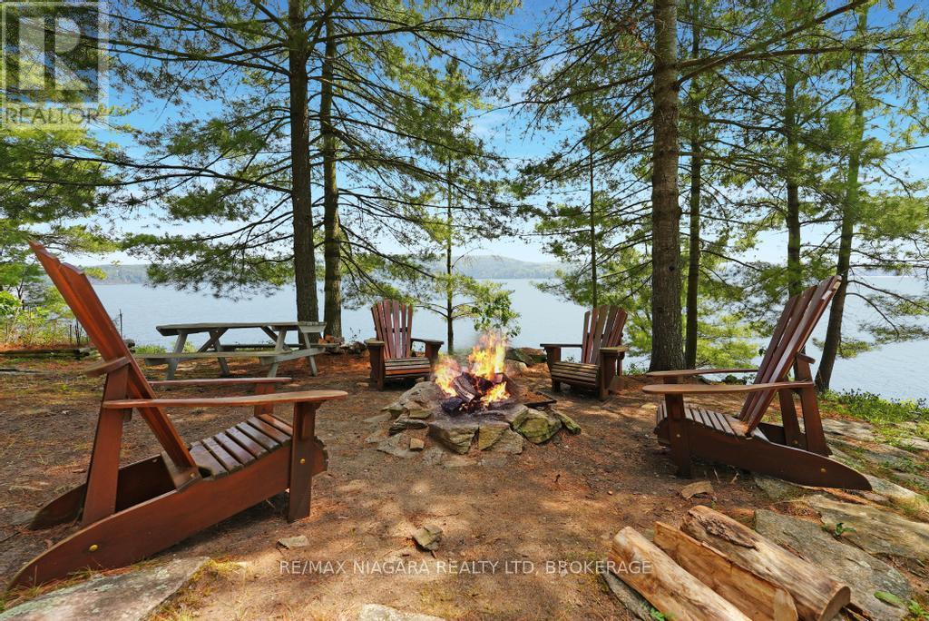 1009 Mercedes Drive N, Minden Hills, Ontario  K0M 2K0 - Photo 3 - X13156952