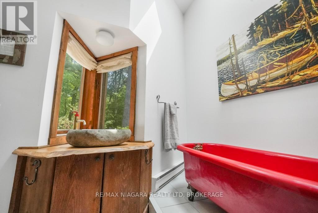 1009 Mercedes Drive N, Minden Hills, Ontario  K0M 2K0 - Photo 9 - X13156952