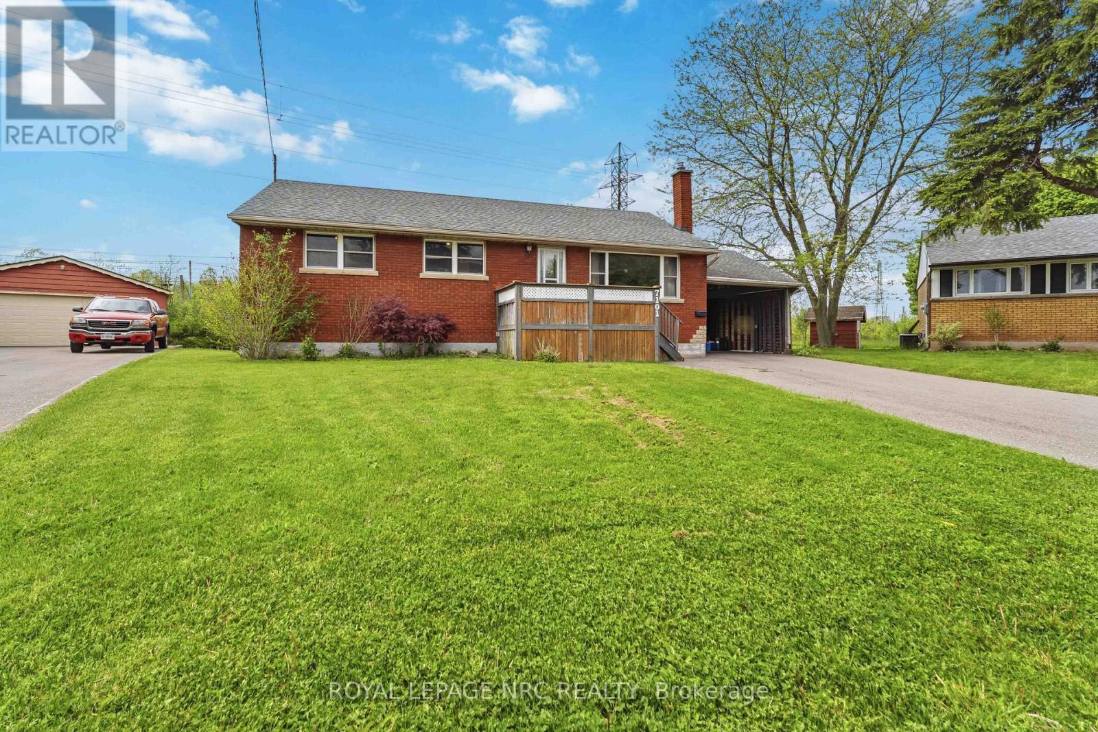 7101 Roger Crescent, Niagara Falls, Ontario  L2G 3A6 - Photo 3 - X13161416