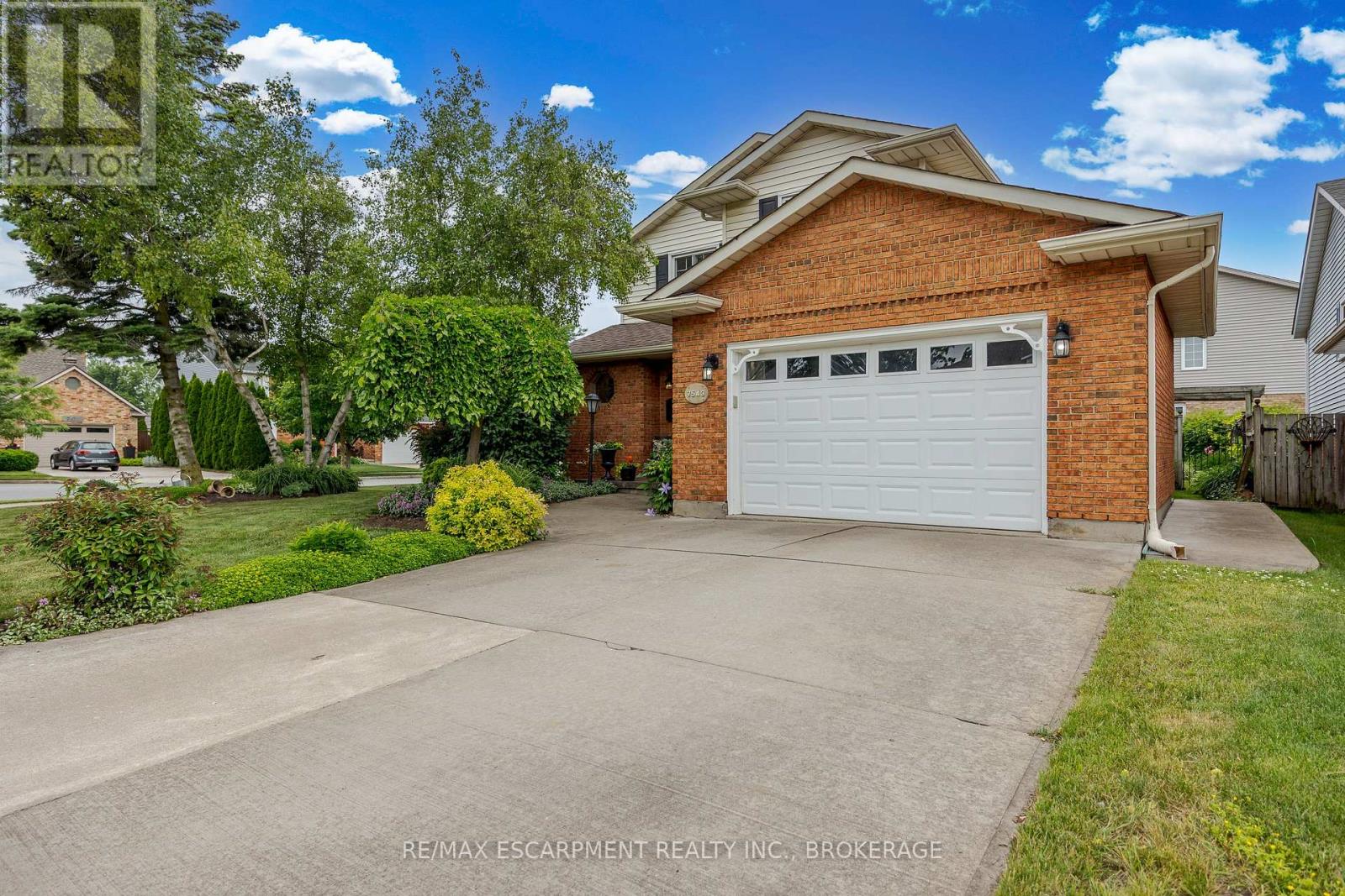 7543 Merritt Avenue, Niagara Falls, Ontario  L2G 5C3 - Photo 1 - X13161624