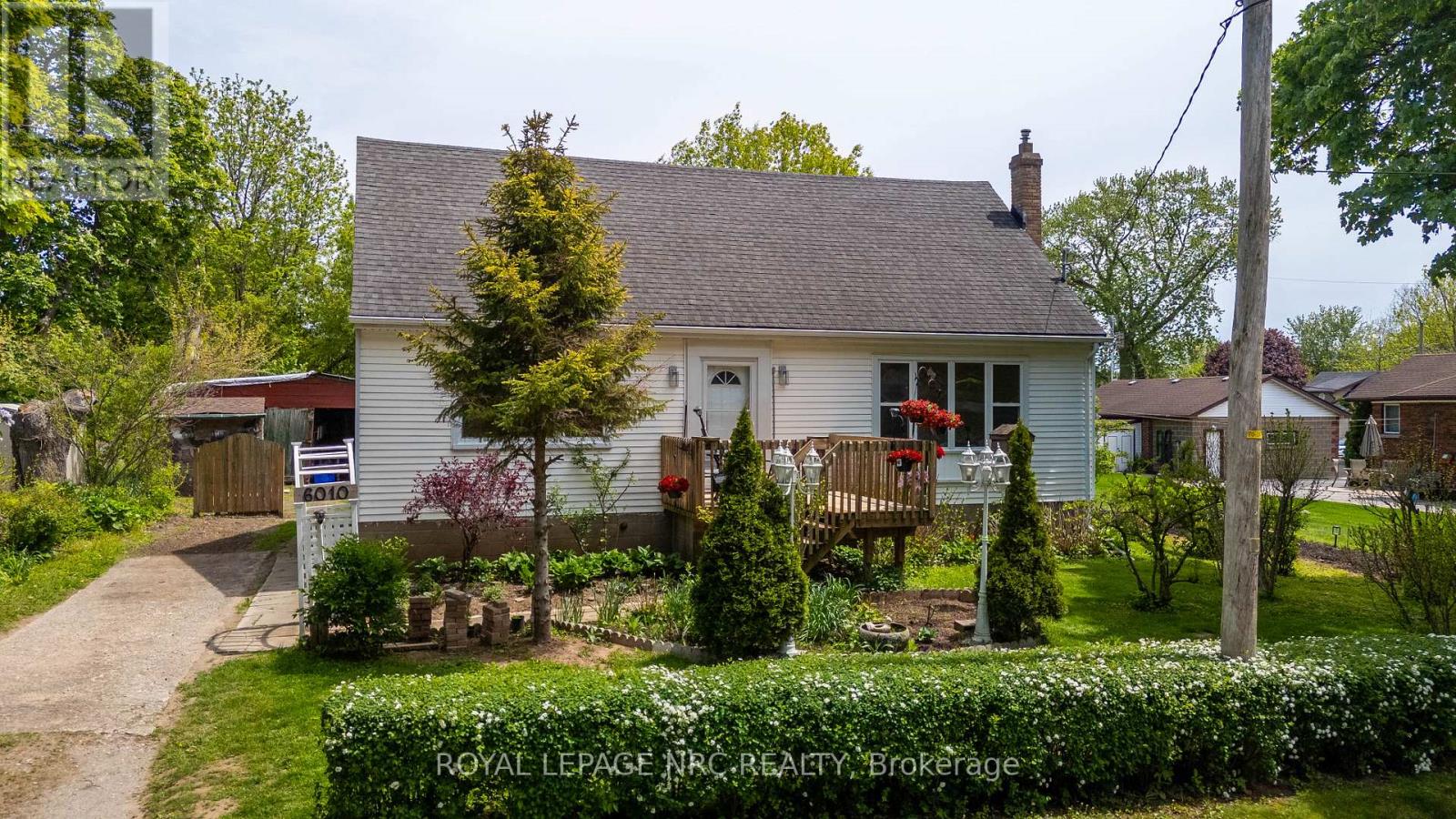 6010 Carlton Avenue, Niagara Falls, Ontario  L2G 5J5 - Photo 1 - X13168014