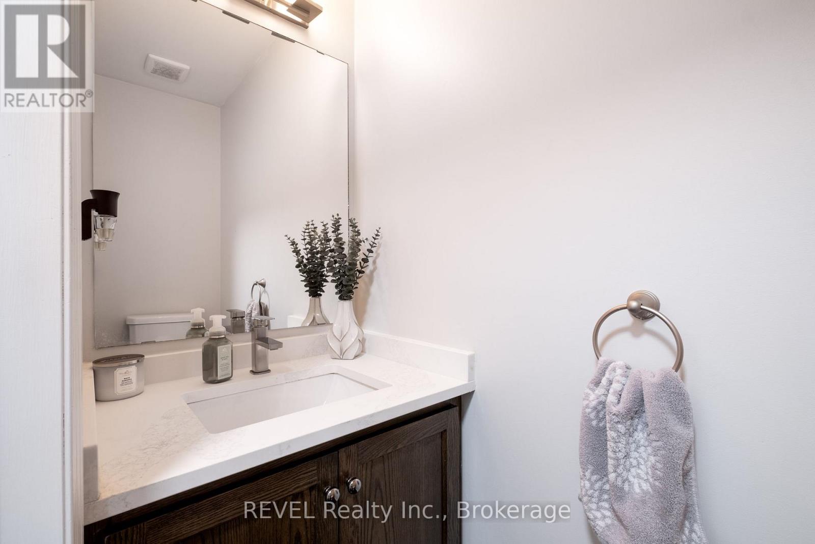 29 Springbreeze Heights, Hamilton, Ontario  L8E 0A4 - Photo 18 - X13169942