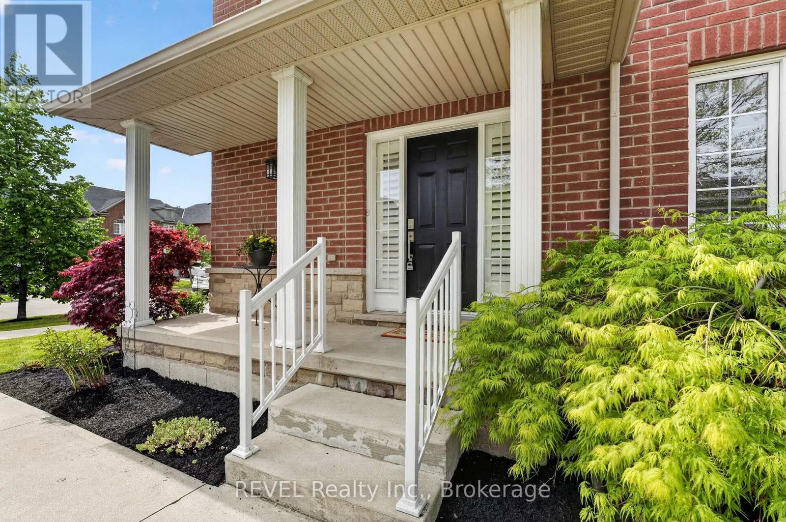 29 Springbreeze Heights, Hamilton, Ontario  L8E 0A4 - Photo 4 - X13169942
