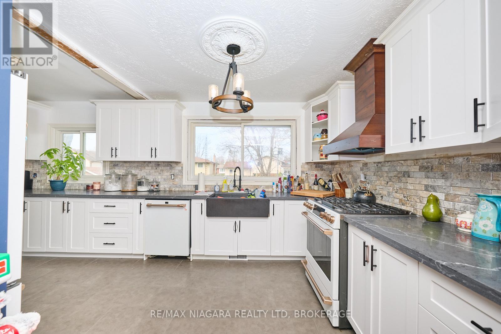 953 Grandview Road, Fort Erie, Ontario  L2A 5R4 - Photo 7 - X13170956