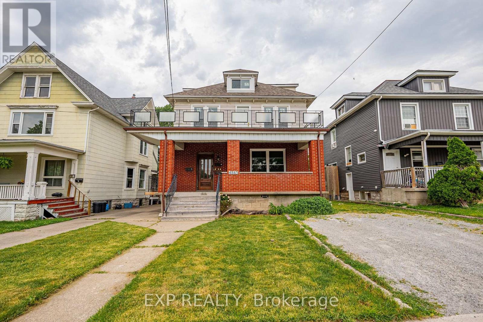 4865 Armoury Street, Niagara Falls, Ontario  L2E 1S9 - Photo 1 - X13172342