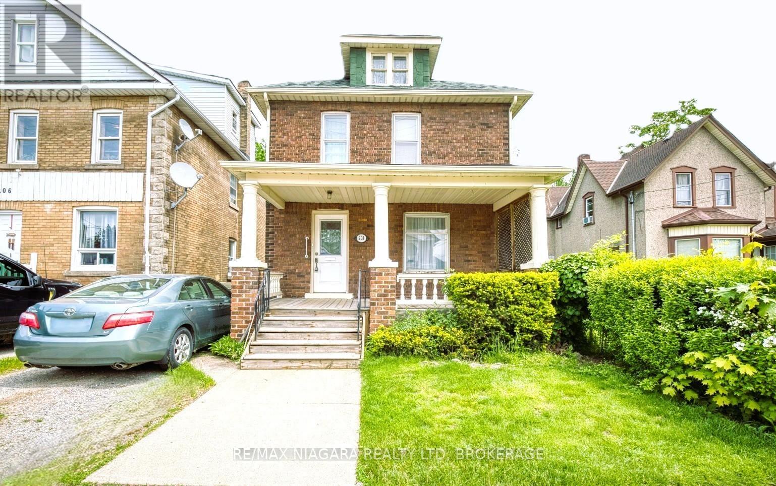 208 Hellems Avenue, Welland, Ontario  L3B 3B7 - Photo 1 - X13174042