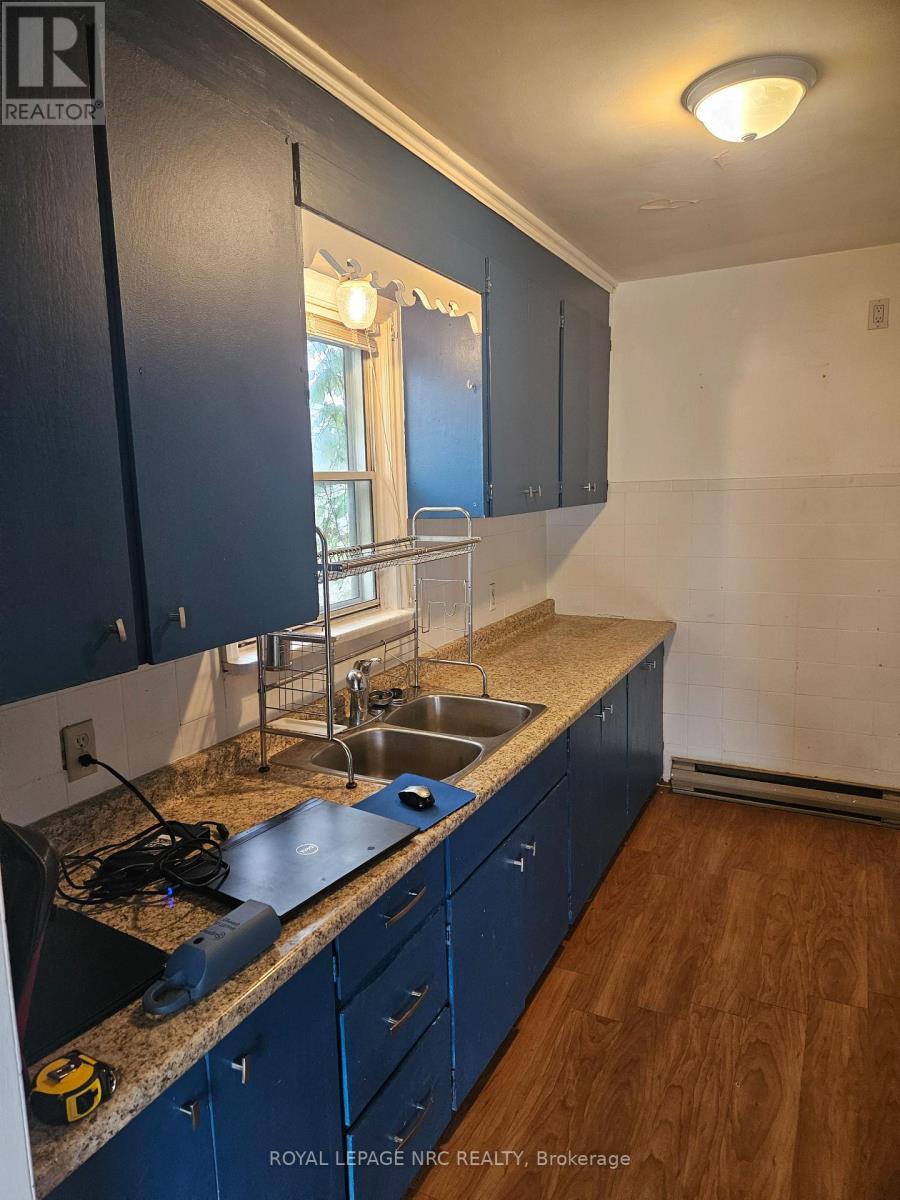 Apartment - Main Floor - 46 Martin Street, Thorold, Ontario  L2V 3X2 - Photo 5 - X13178512
