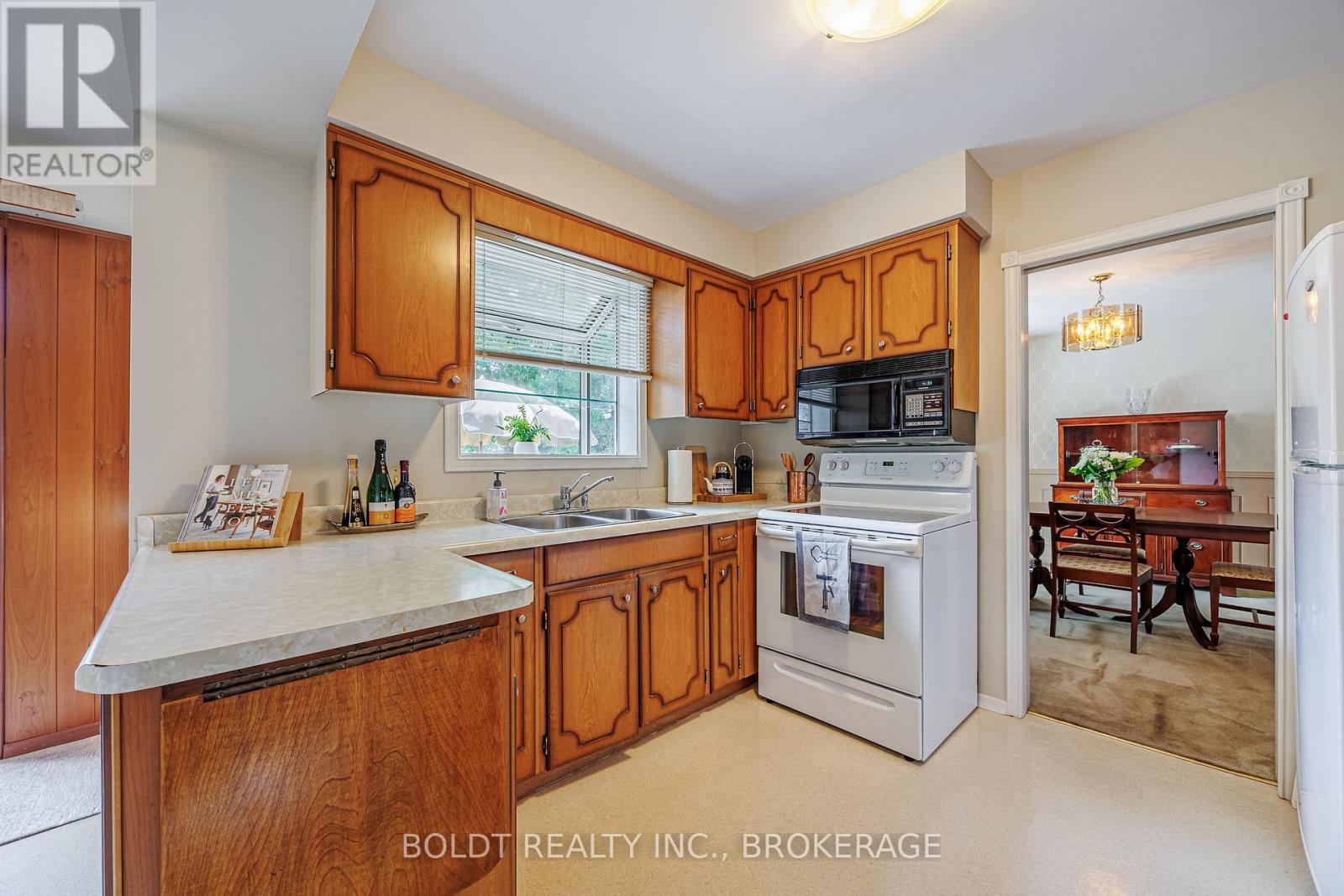 7 Mayholme Court, St. Catharines, Ontario  L2N 4C1 - Photo 10 - X13184532