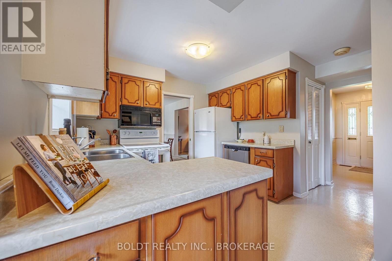 7 Mayholme Court, St. Catharines, Ontario  L2N 4C1 - Photo 11 - X13184532