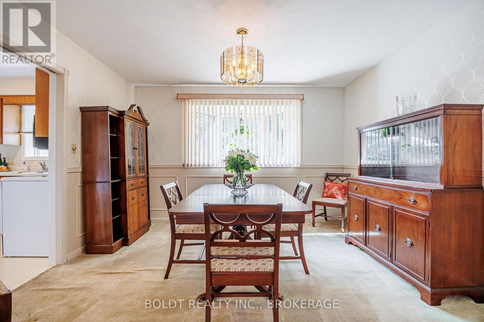 7 Mayholme Court, St. Catharines, Ontario  L2N 4C1 - Photo 7 - X13184532