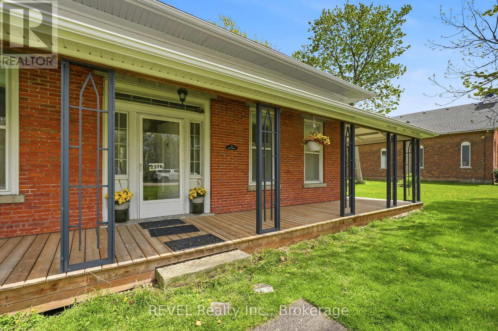 2376 Centre Street, Thorold, Ontario  L0S 1A0 - Photo 3 - X13208084