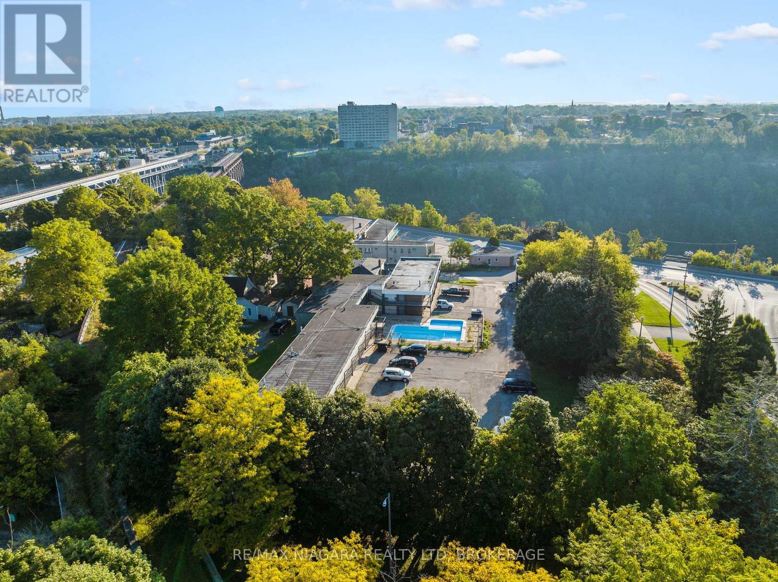 4625 Cataract Avenue, Niagara Falls, Ontario  L2E 3M3 - Photo 27 - X13210814