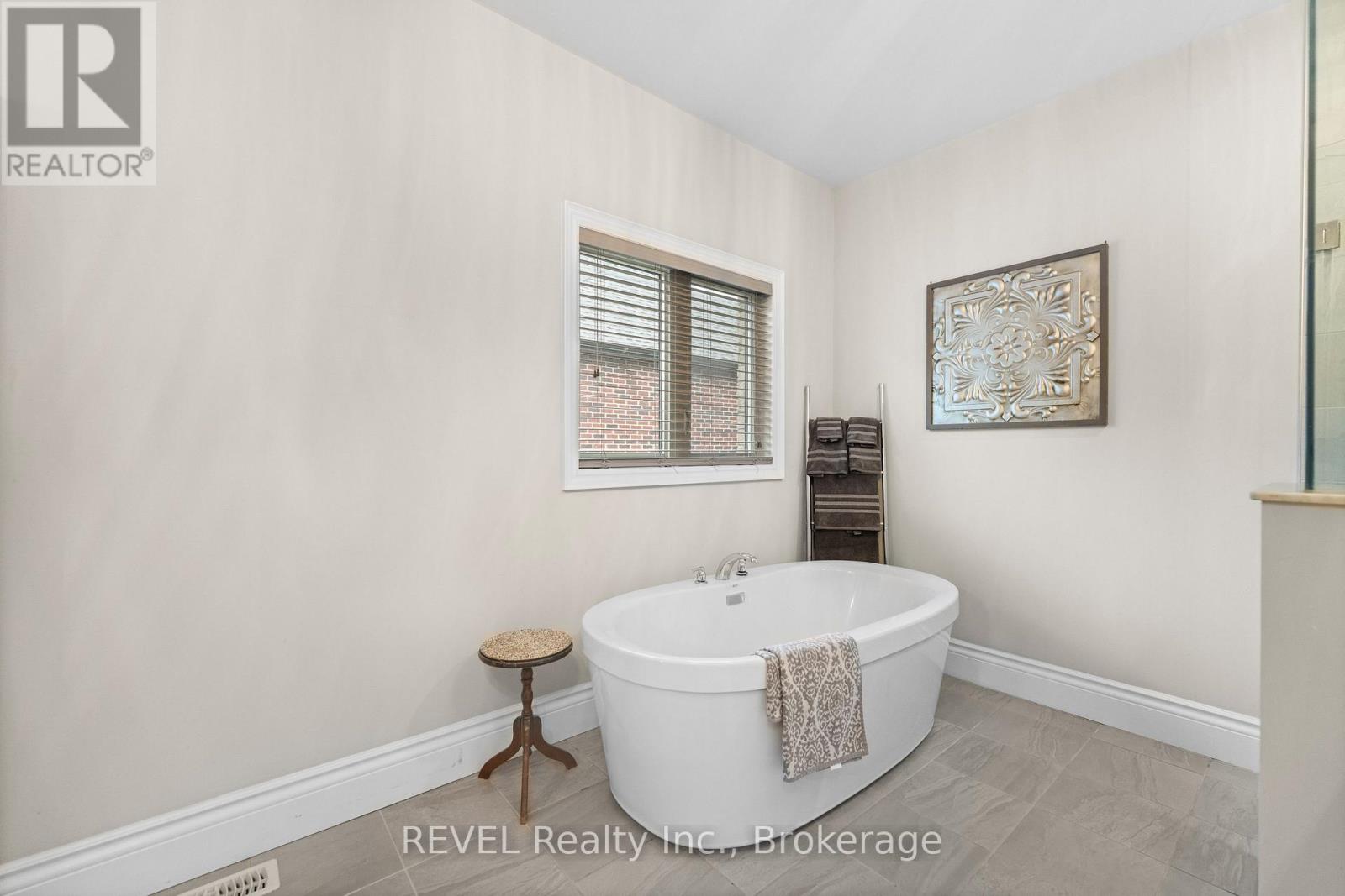 46 Philmori Boulevard, Pelham, Ontario  L0S 1E5 - Photo 12 - X13212126