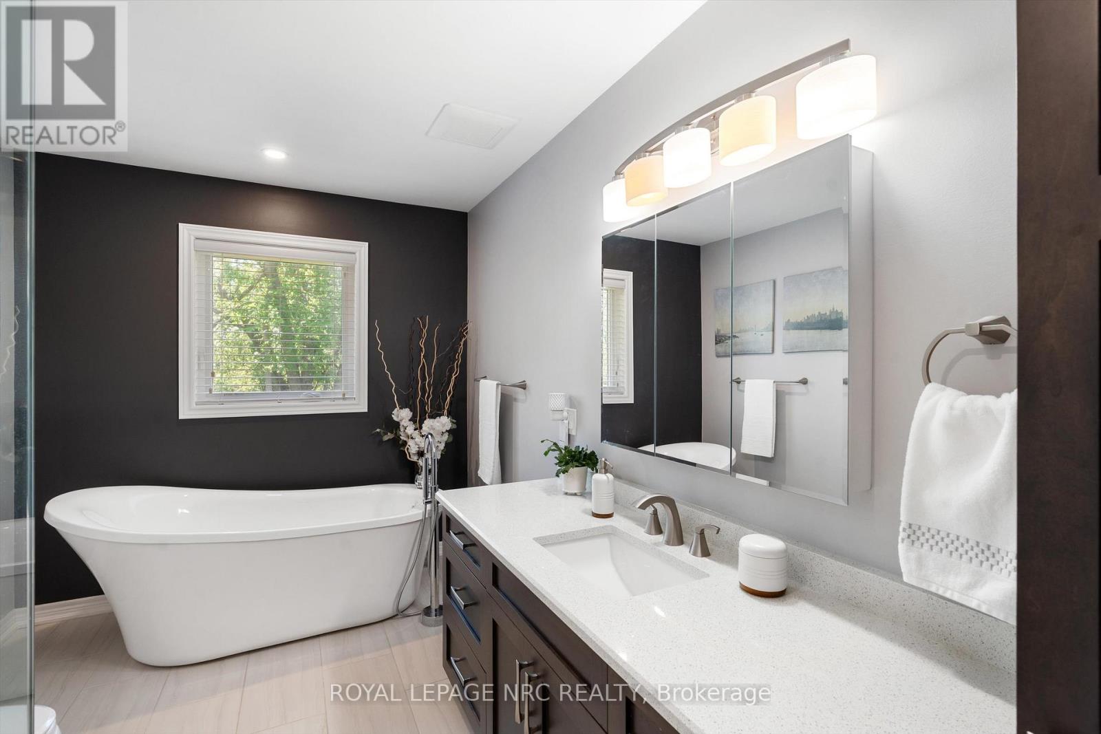 965 Bertie Street, Fort Erie, Ontario  L2A 1Z7 - Photo 18 - X13217798