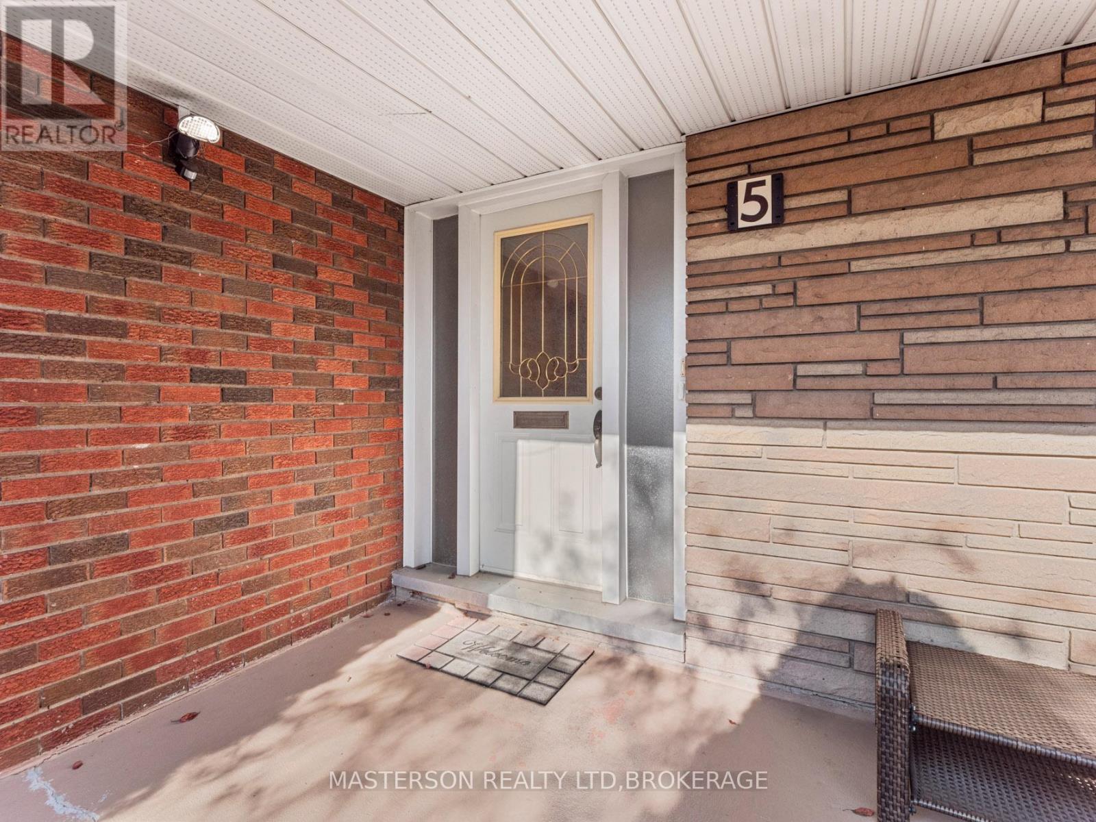 5 Burdy Drive, St. Catharines, Ontario  L2S 2Z1 - Photo 2 - X13225088
