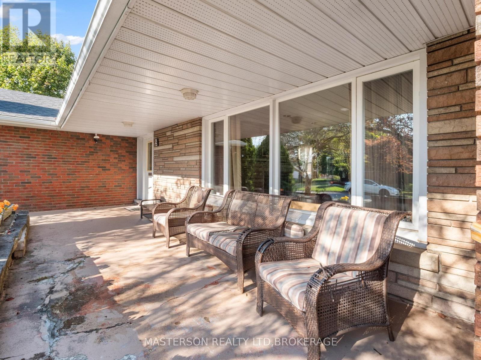 5 Burdy Drive, St. Catharines, Ontario  L2S 2Z1 - Photo 3 - X13225088