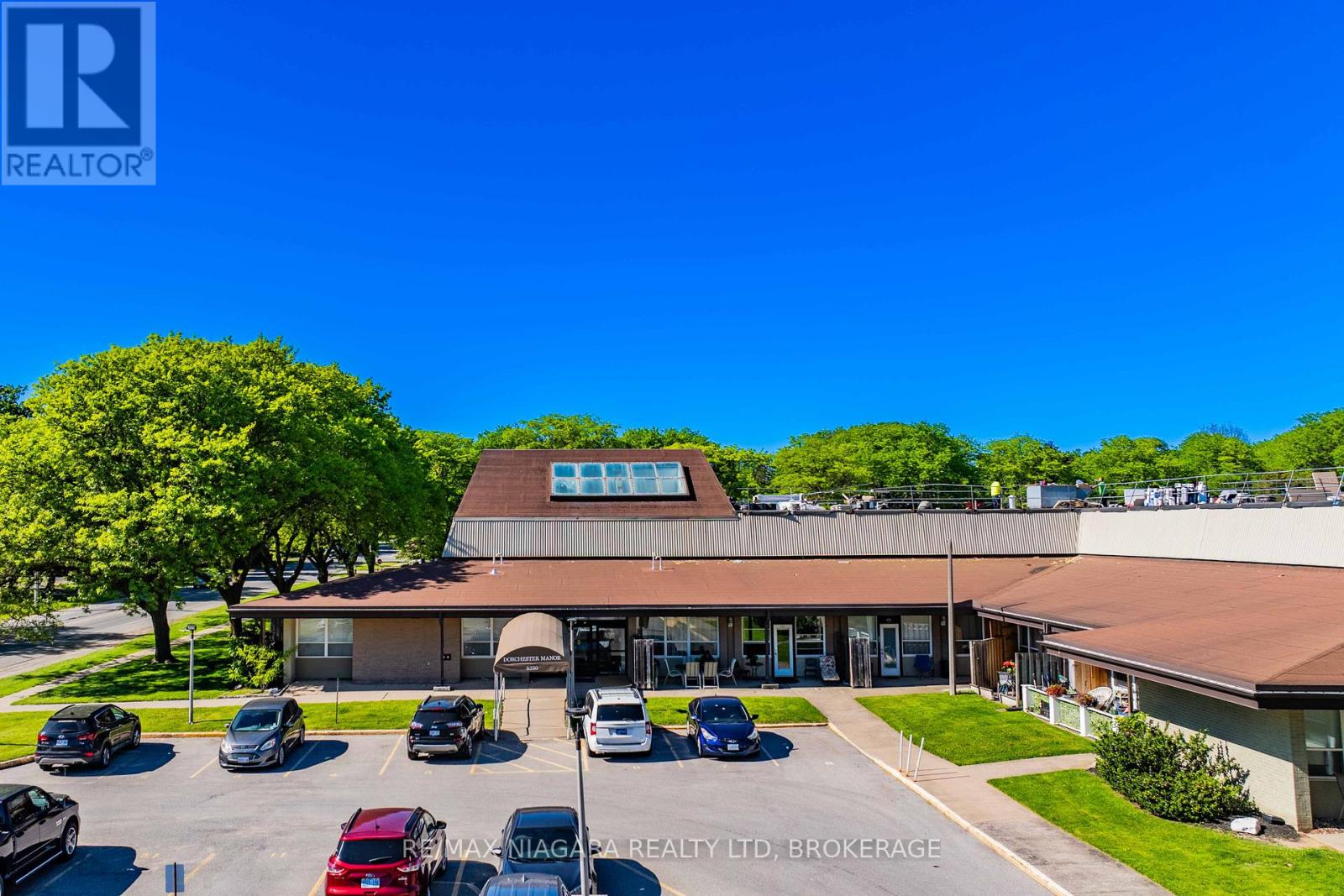 110 - 6350 Dorchester Road, Niagara Falls, Ontario  L2G 0A1 - Photo 1 - X13230086