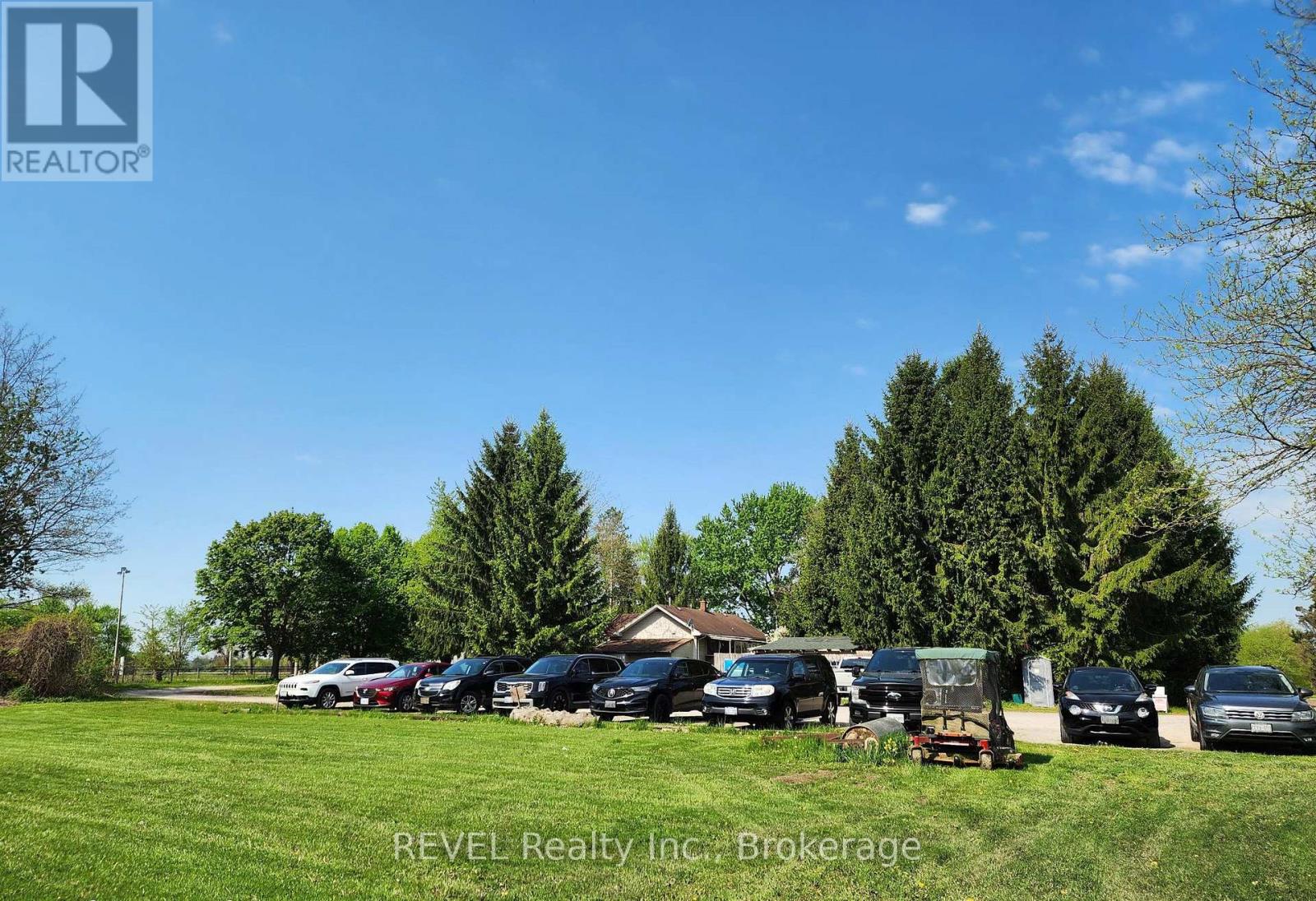 1732 Merrittville Highway, Thorold, Ontario  L3B 5N5 - Photo 1 - X13230584