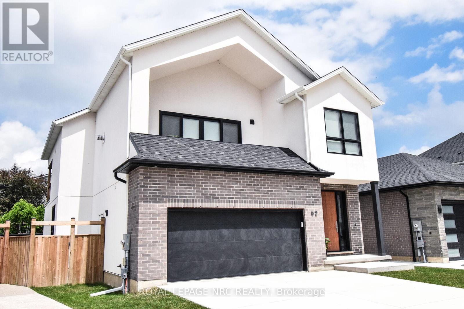 82 Ivy Crescent, Thorold, Ontario  L2V 0J9 - Photo 2 - X13230802