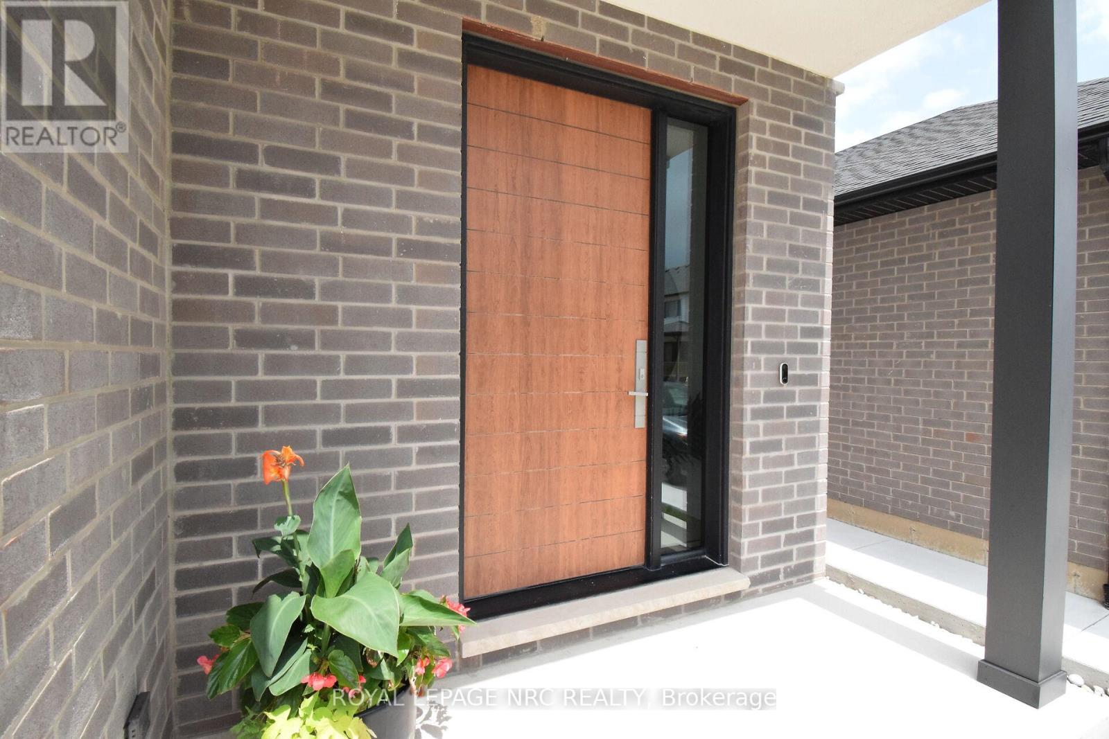 82 Ivy Crescent, Thorold, Ontario  L2V 0J9 - Photo 3 - X13230802
