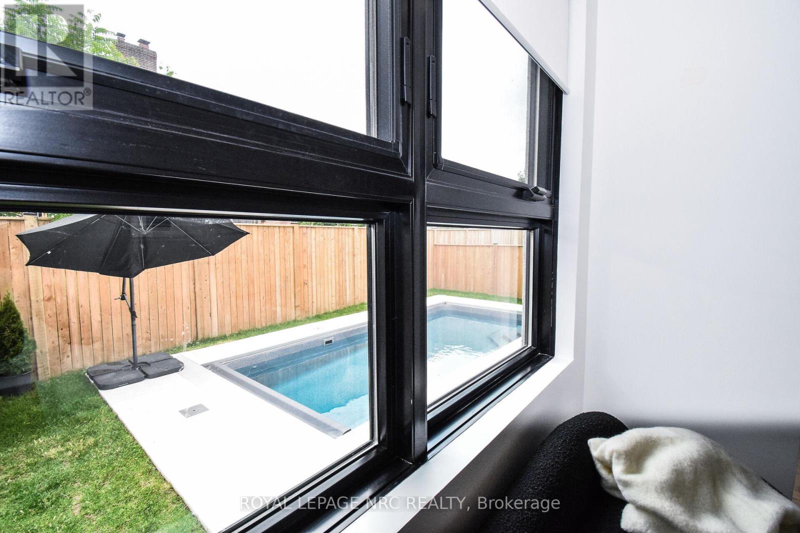 82 Ivy Crescent, Thorold, Ontario  L2V 0J9 - Photo 4 - X13230802