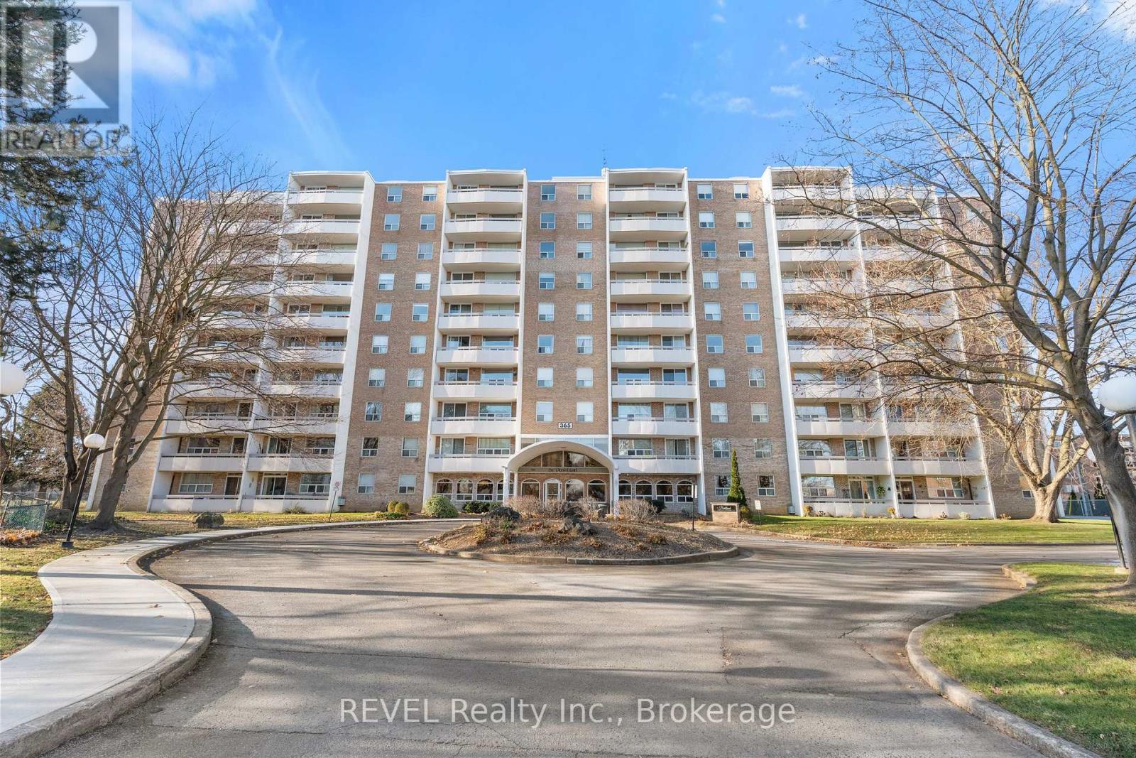 411 - 365 Geneva Street, St. Catharines, Ontario  L2N 5S7 - Photo 2 - X13234290