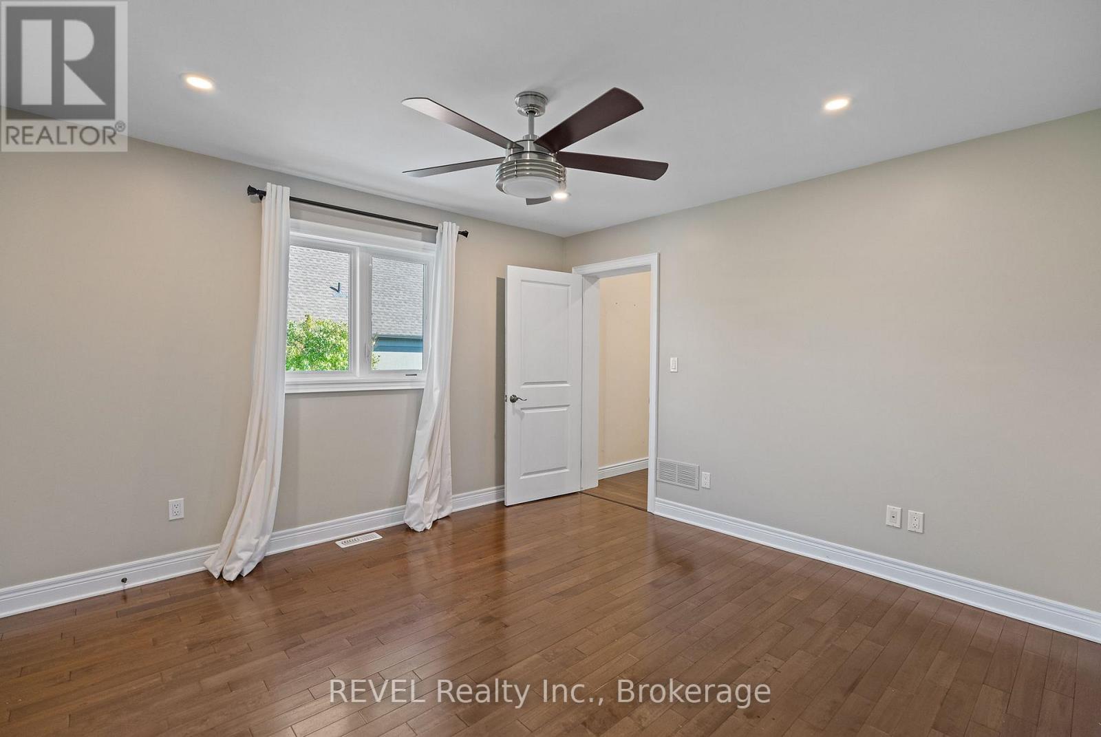 6718 Domenic Crescent, Niagara Falls, Ontario  L2J 4L5 - Photo 36 - X13234738