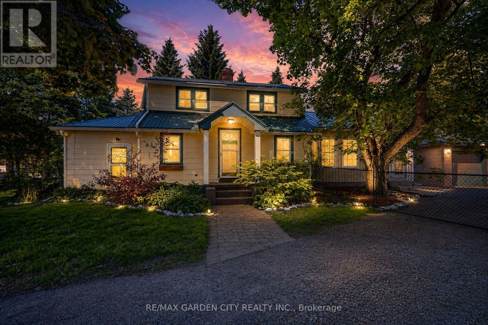 323 Regional 20 Road, Pelham, Ontario  L0S 1C0 - Photo 1 - X13235744