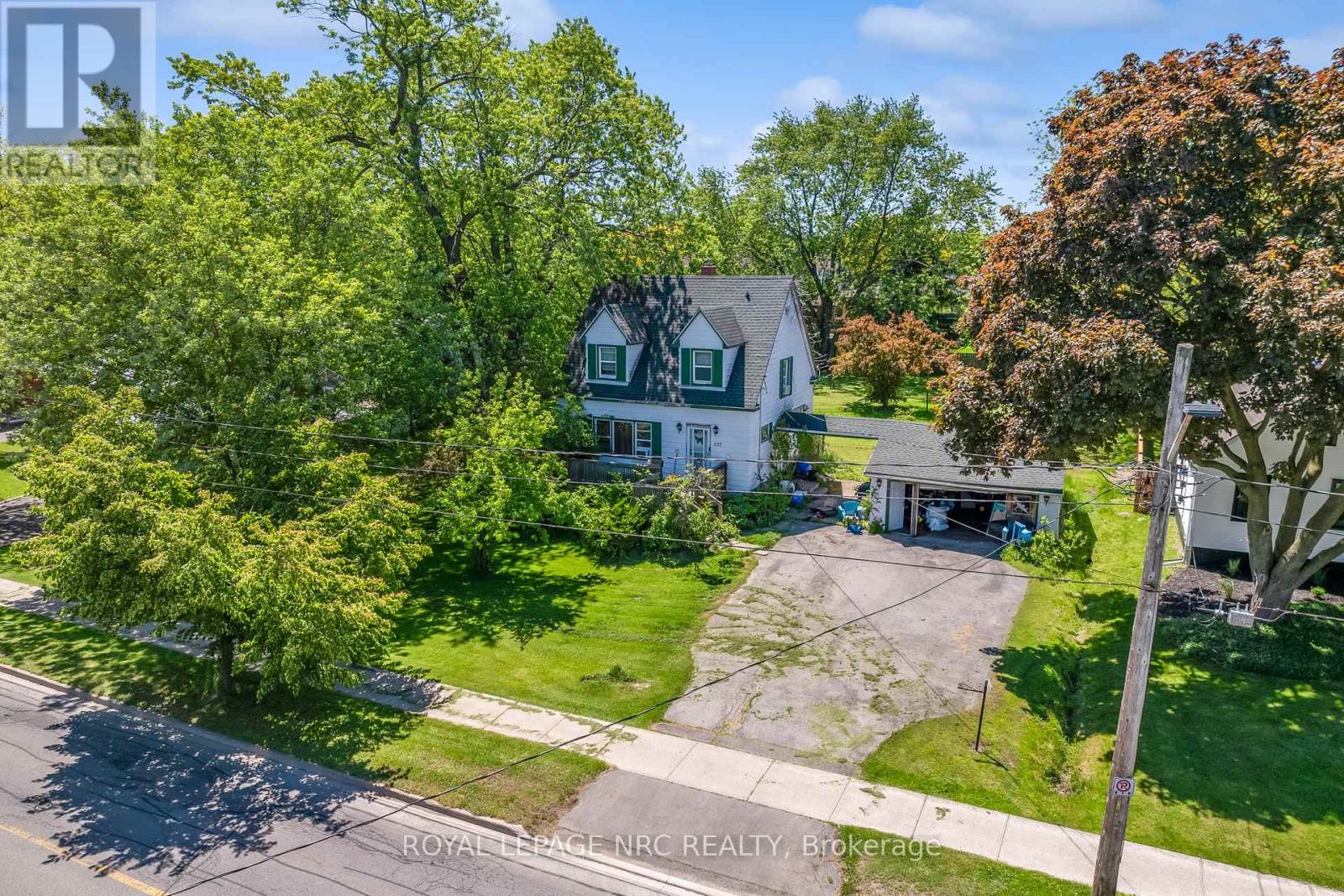 237 First Avenue, Welland, Ontario  L3C 1Y7 - Photo 3 - X13239440