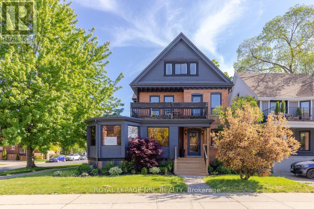 58 Ontario Street, St. Catharines, Ontario  L2R 5J4 - Photo 1 - X13243656