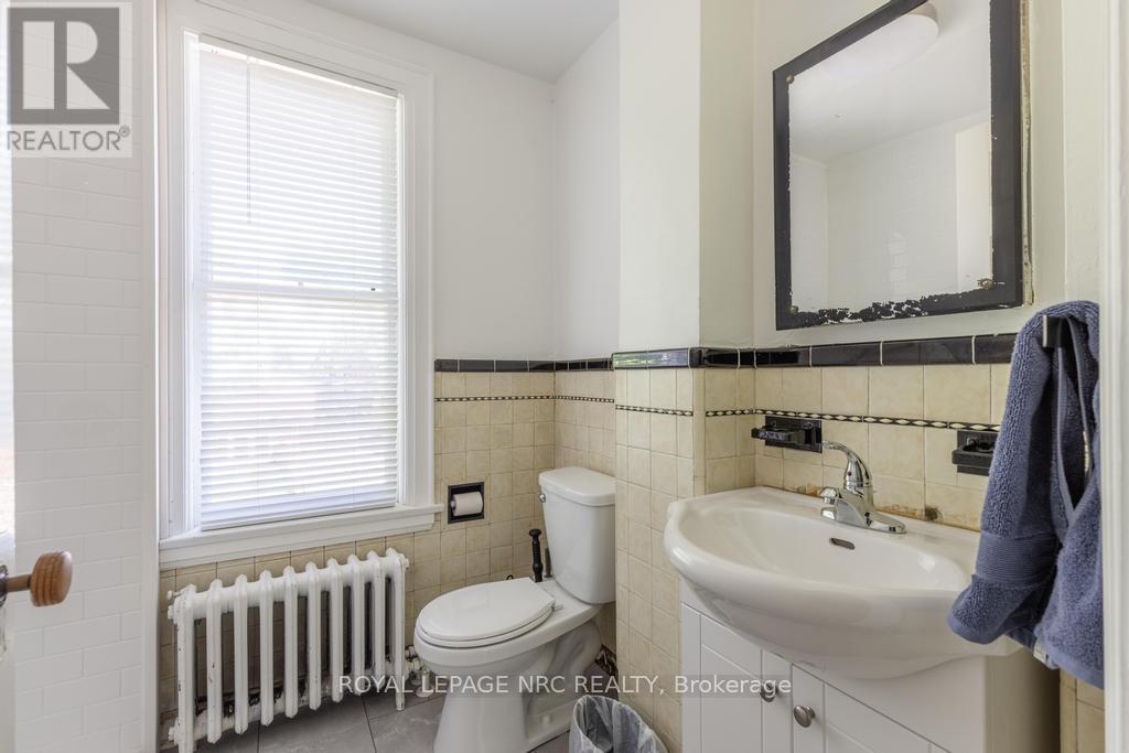 58 Ontario Street, St. Catharines, Ontario  L2R 5J4 - Photo 19 - X13243656