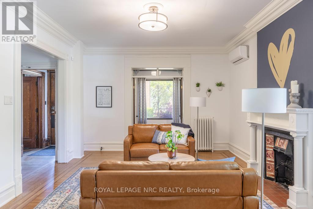 58 Ontario Street, St. Catharines, Ontario  L2R 5J4 - Photo 6 - X13243656