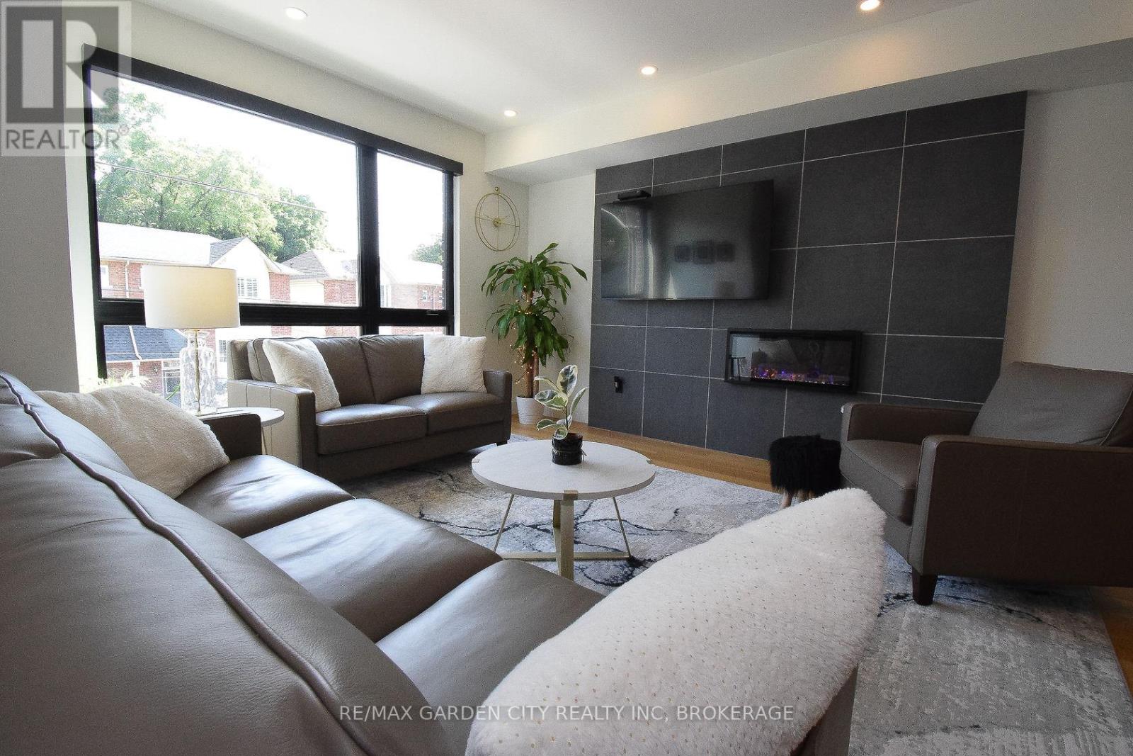 5 - 2 Brock Street S, Hamilton, Ontario  L9H 3G6 - Photo 12 - X13247012