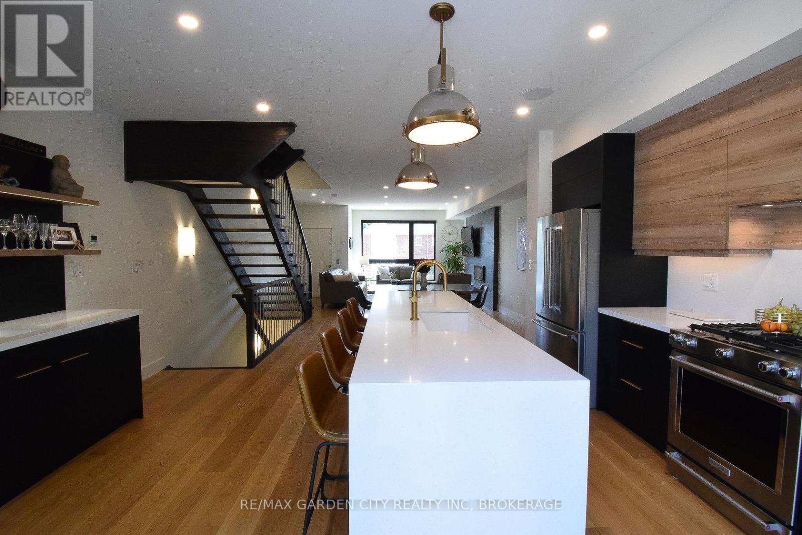 5 - 2 Brock Street S, Hamilton, Ontario  L9H 3G6 - Photo 16 - X13247012